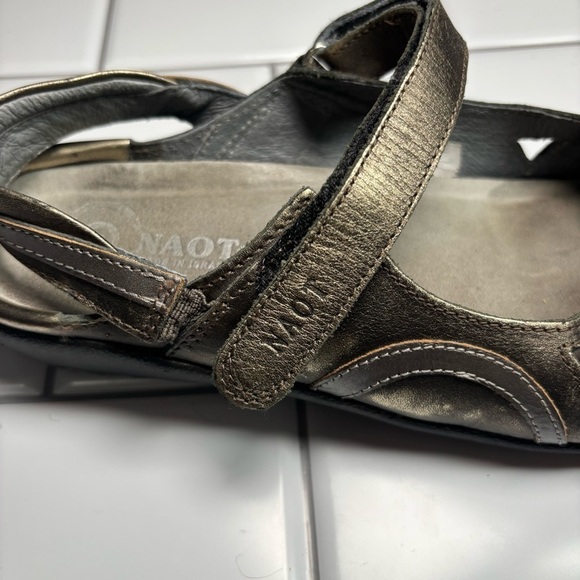 Naot Rongo Mary Jane Koru Brass Lthr/Pewter Lthr metallic‎ women’s size 8 or 39 - Picture 12 of 14